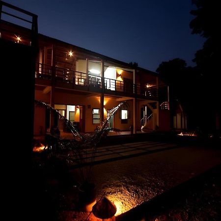 Forest Floor Lodge Каттьен Экстерьер фото