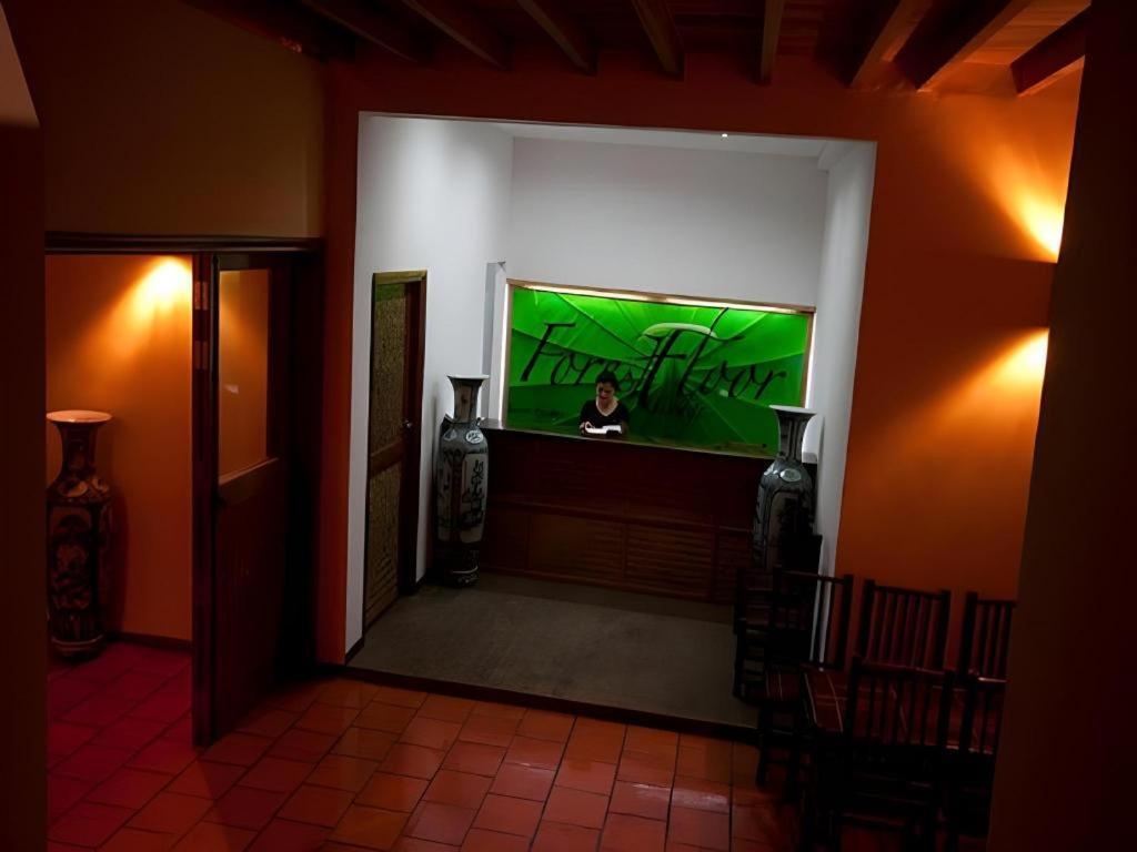 Forest Floor Lodge Каттьен Экстерьер фото