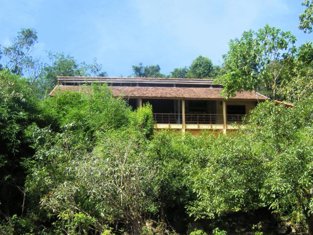 Forest Floor Lodge Каттьен Экстерьер фото