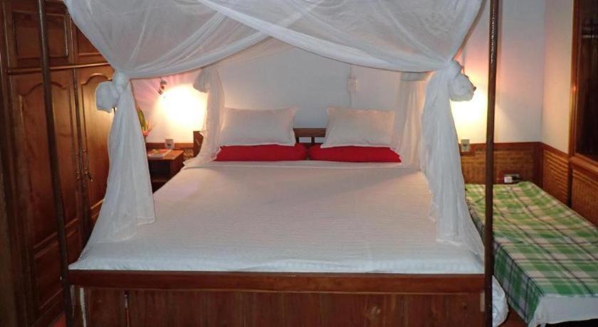 Forest Floor Lodge Каттьен Экстерьер фото